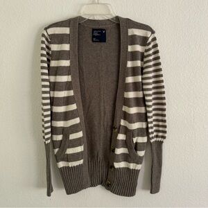 American eagle cardigan